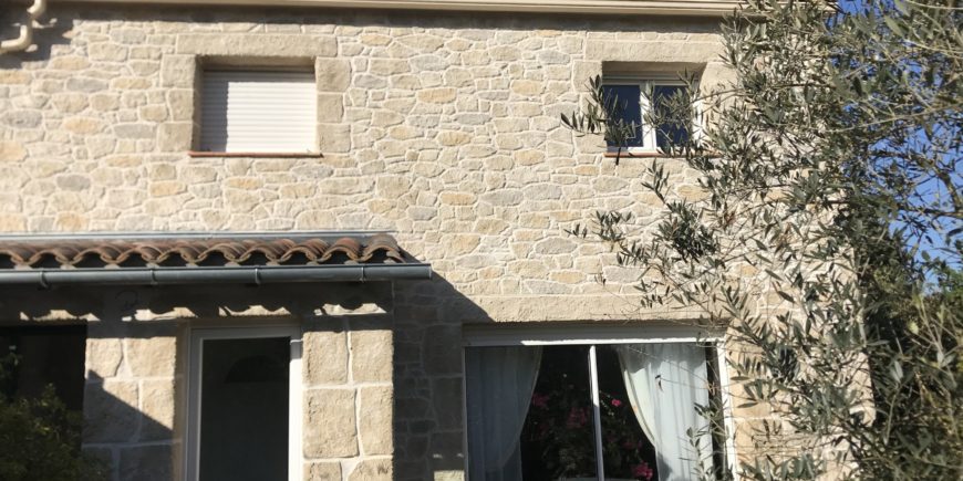 Rénovation façade effet pierres, maison village Villefranche-de-Lauragais (31)