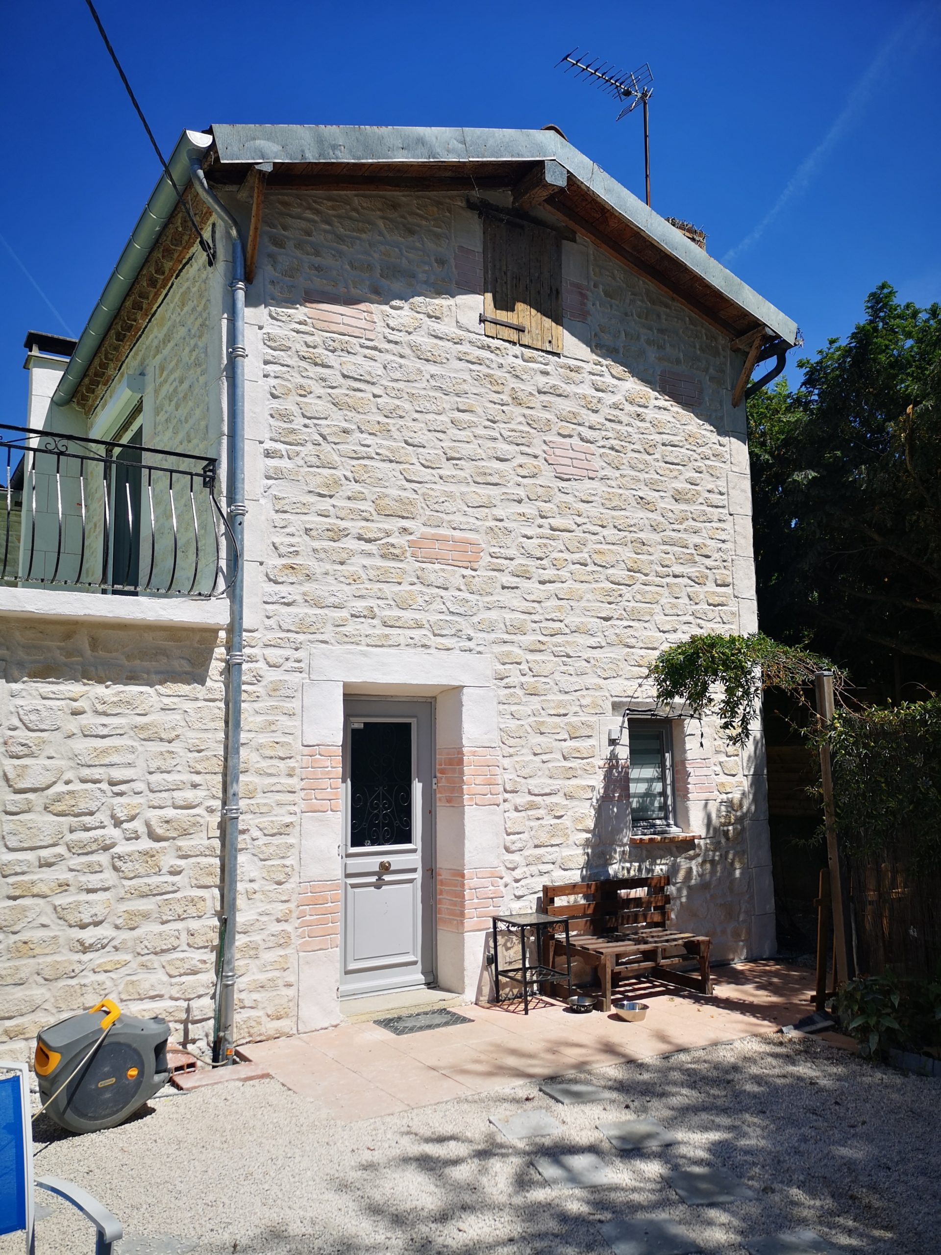 Façade maison effet pierres près de Castres (81)