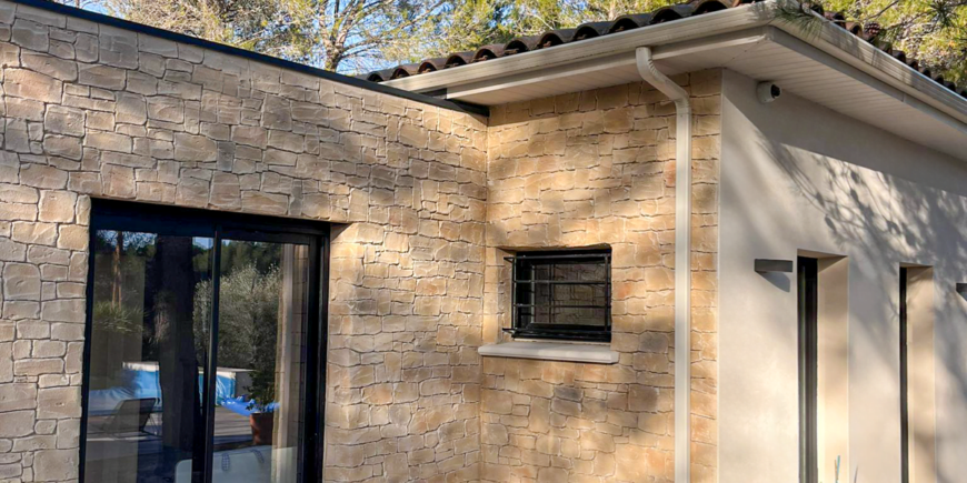 Sublimez Votre Extérieur avec l’Imitation Pierre Sèche