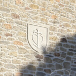 Blason croix camarguaise imitation pierre