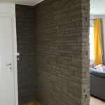 Mur d'intérieur imitation pierres modernes et noires
